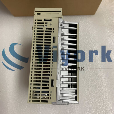 Yaskawa SGDH-10AE SERVO DRIVE 7.6 AMP 200 V 1 KW NEW